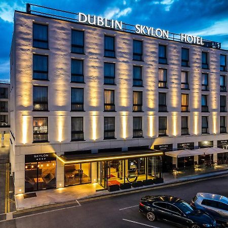 Dublin Skylon Hotel Екстериор снимка